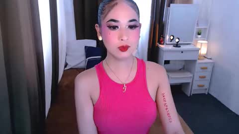 Snapshot of yvannasilva18 chatting on 15, 9, 2025 jai online show from 15, 9, 2025