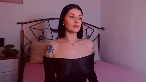 I V Y   online show from 9, 2, 2026