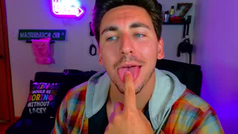 Zach Rhyder online show from 13, 9, 2025