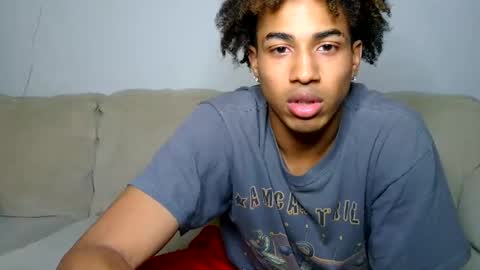 Snapshot of zachbrownn chatting on 30, 10, 2025 zachbrownn online show from 30, 10, 2025