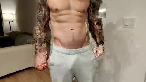 zack_2015 online show from 19, 1, 2026