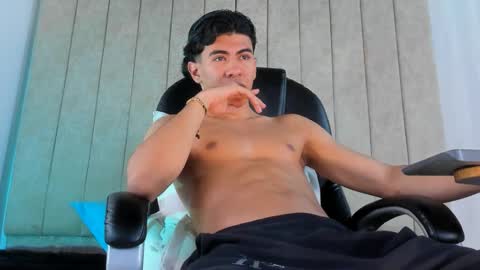 Snapshot of zack_conor chatting on 26, 2, 2025 zack conor online show from 26, 2, 2025