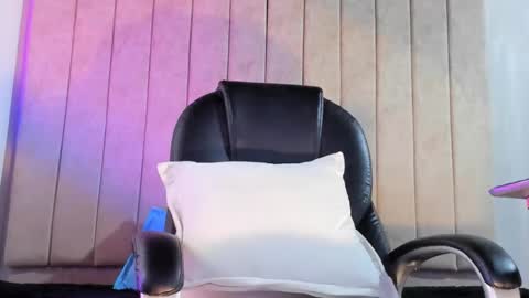 Snapshot of zack_conor chatting on 27, 2, 2025 zack conor online show from 27, 2, 2025