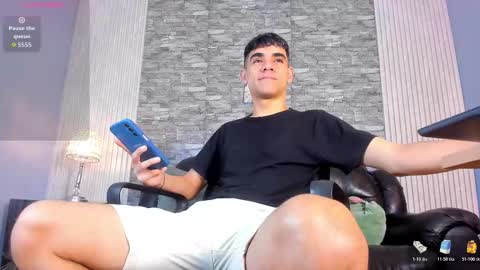 Snapshot of zack_joness10 chatting on 14, 12, 2025 zack_joness10 online show from 14, 12, 2025