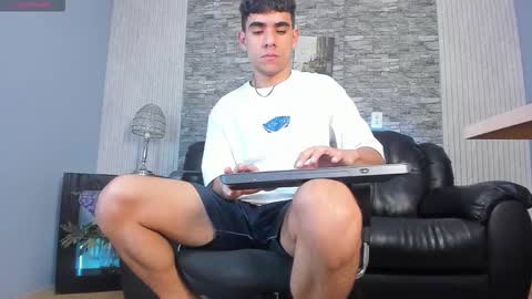 Snapshot of zack_joness10 chatting on 14, 1, 2026 zack_joness10 online show from 14, 1, 2026