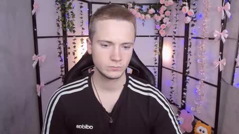 Snapshot of zackhandsome chatting on 12, 3, 2025 Zack online show from 12, 3, 2025