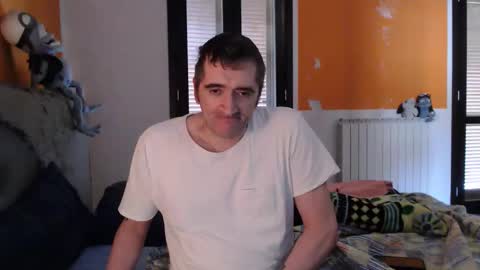 Snapshot of zackhot31 chatting on 3, 10, 2025 Ivan online show from 3, 10, 2025