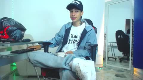 zack online show from 25, 12, 2024