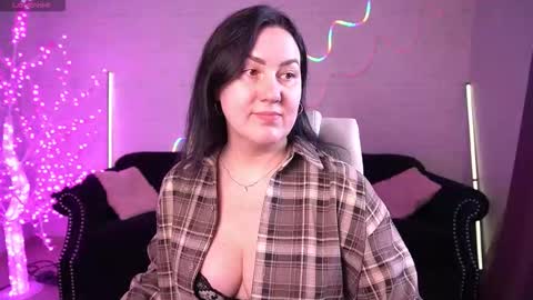 Zafiramoonn online show from 2, 3, 2026