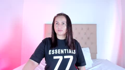 Zafiro Brown online show from 29, 10, 2025