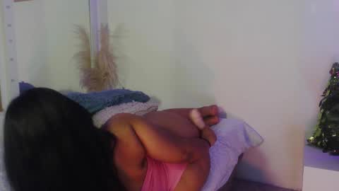 Snapshot of zafiro_evans chatting on 11, 11, 2025 zafiro_evans online show from 11, 11, 2025