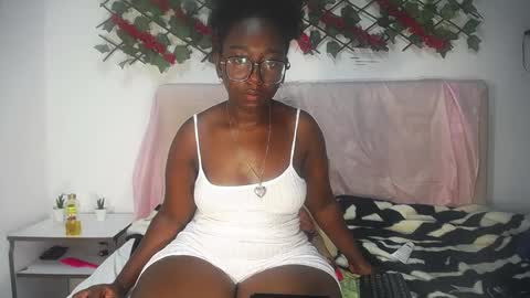 Snapshot of zahhysims chatting on 8, 1, 2025 zahhy online show from 8, 1, 2025