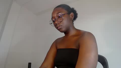 Snapshot of zahhysims chatting on 21, 2, 2025 zahhy online show from 21, 2, 2025