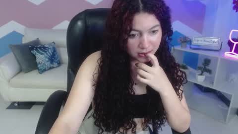 Zahira  online show from 17, 11, 2025