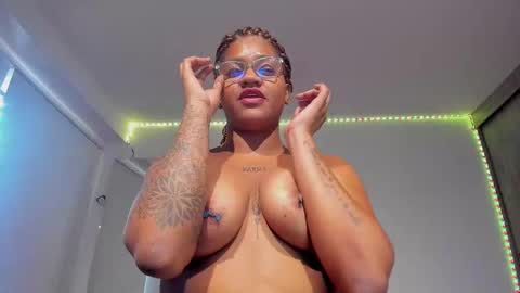 zahra_rose online show from 5, 3, 2025