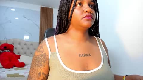 zahra_rose online show from 16, 1, 2026