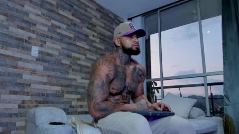 INSTAGRAM yormanfit7 online show from 16, 1, 2025