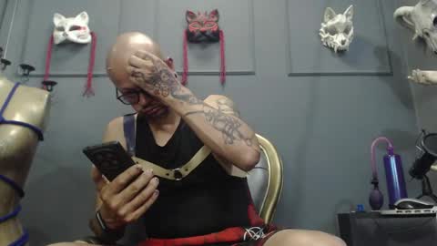 Snapshot of zainkreiger chatting on 12, 4, 2026 Dom Zain online show from 12, 4, 2026