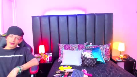 Zaira Angel online show from 8, 10, 2025