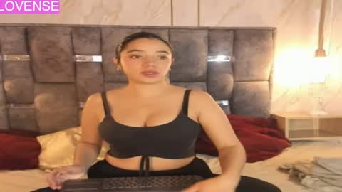 Zaira Bonny online show from 7, 5, 2026