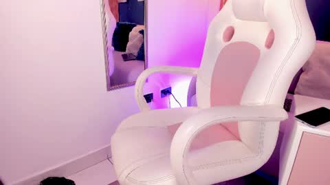 Snapshot of zaira_foox chatting on 15, 6, 2026 Zaira online show from 15, 6, 2026