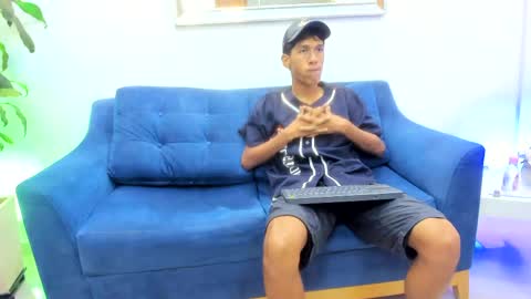 Snapshot of zane_belville chatting on 10, 5, 2026 Zane Belville online show from 10, 5, 2026