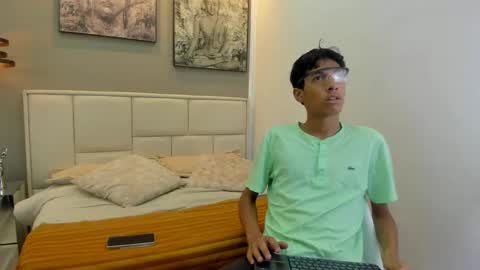 Snapshot of zane_belville chatting on 31, 5, 2026 Zane Belville online show from 31, 5, 2026