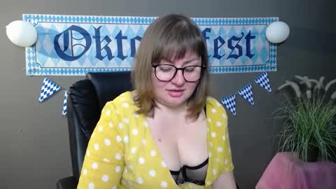 zannadreil online show from 11, 10, 2025