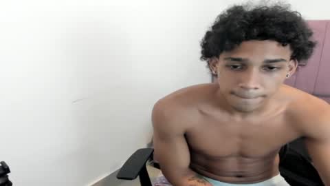 Snapshot of zanxley_ chatting on 6, 1, 2025 zanxley_ online show from 6, 1, 2025