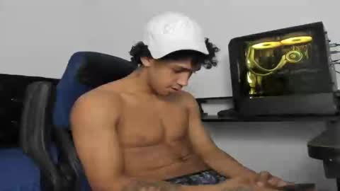 Snapshot of zanxley_ chatting on 9, 1, 2025 zanxley_ online show from 9, 1, 2025