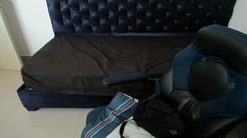 Snapshot of zanxley_ chatting on 3, 2, 2025 zanxley_ online show from 3, 2, 2025