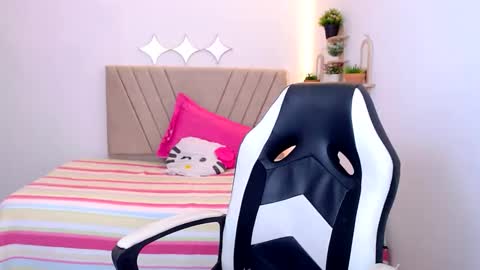 Snapshot of zara_cute18 chatting on 17, 5, 2026 Zara online show from 17, 5, 2026
