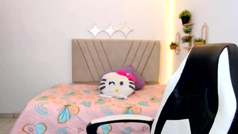 Snapshot of zara_cute18 chatting on 16, 6, 2026 Zara online show from 16, 6, 2026