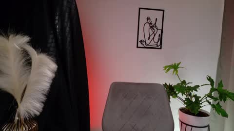 Zara Nova online show from 1, 4, 2026