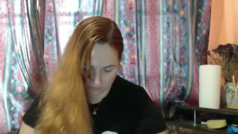 Snapshot of zara_red chatting on 6, 2, 2026 Kate. if im not here im here foxy red333 online show from 6, 2, 2026