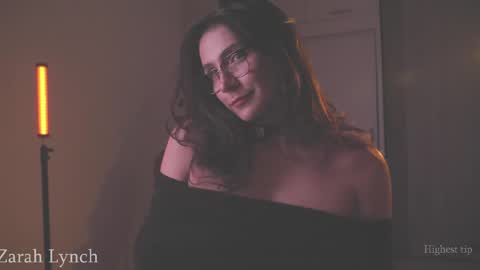 Snapshot of zarahlynch chatting on 31, 3, 2026 Miss Lynch Next show 2911 online show from 31, 3, 2026