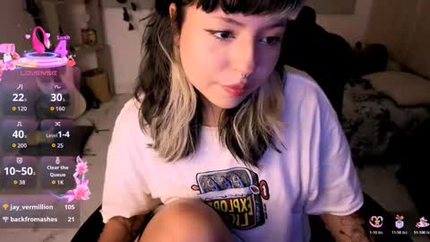 Snapshot of zaramuley chatting on 14, 11, 2025 Zara muley online show from 14, 11, 2025