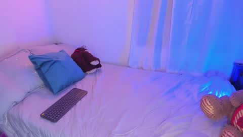   online show from 24, 1, 2025