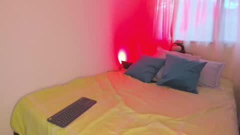   online show from 22, 9, 2025