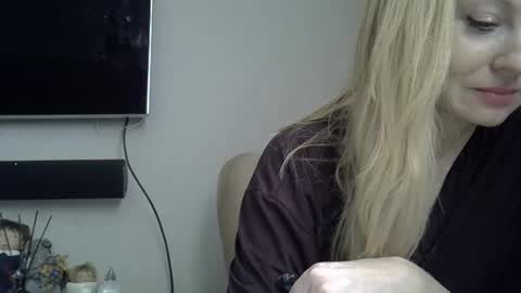 Zarina Swift online show from 12, 2, 2025