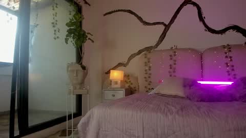 Zarina Waynne online show from 16, 11, 2025