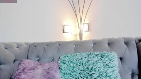  Zayda  online show from 7, 2, 2025