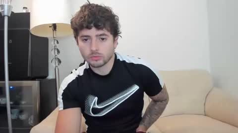 Snapshot of zaylanez chatting on 4, 1, 2025 Zay lanez online show from 4, 1, 2025