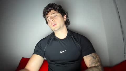 Snapshot of zaylanez chatting on 2, 2, 2025 Zay lanez online show from 2, 2, 2025