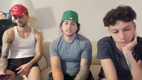 Snapshot of zaylanez chatting on 4, 2, 2025 Zay lanez online show from 4, 2, 2025