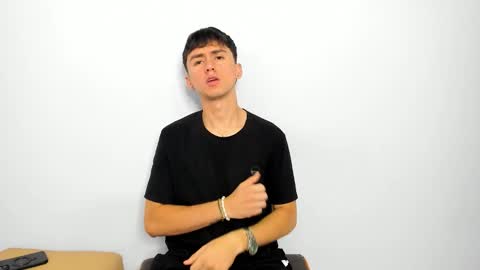 Snapshot of zayn_blaze chatting on 8, 9, 2025 zayn_blaze online show from 8, 9, 2025