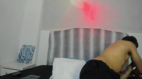 Snapshot of zaynmoretti chatting on 17, 6, 2026 zaynmoretti online show from 17, 6, 2026
