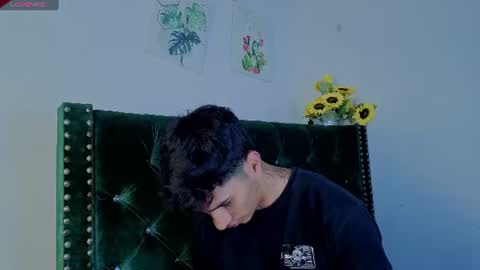 Snapshot of zaynmoretti chatting on 23, 6, 2026 zaynmoretti online show from 23, 6, 2026
