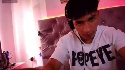Snapshot of zaynmoretti chatting on 28, 7, 2026 zaynmoretti online show from 28, 7, 2026
