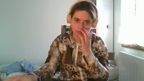 Snapshot of zazbella chatting on 15, 3, 2026 zazbella online show from 15, 3, 2026